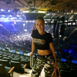 Meet your Posher, Diana